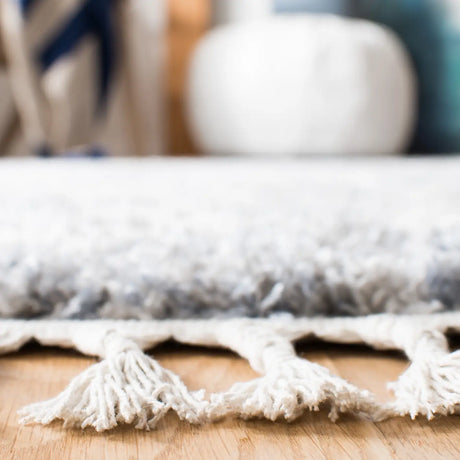 Safavieh Berber Fringe Shag 5'-3" x 7'-6" Rug in Grey / Cream