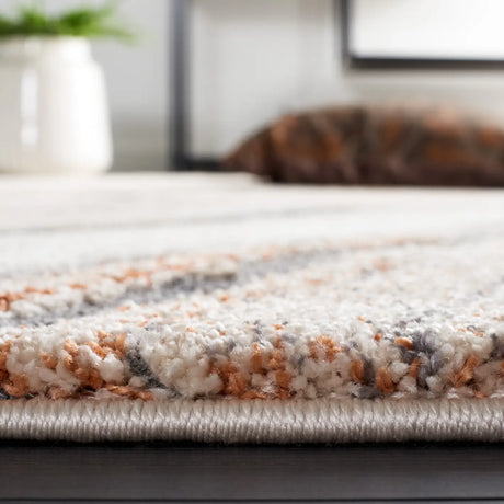 Safavieh Cyrus Shag 4'-5" x 6'-5" Rug in Beige / Rust
