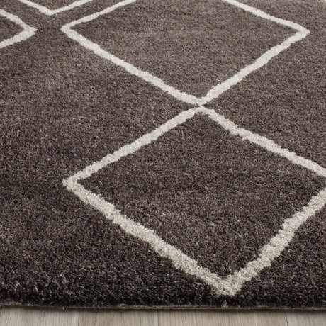 Safavieh Soho 2'-6" x 8'-0" Rug in Ivory / Dark Grey