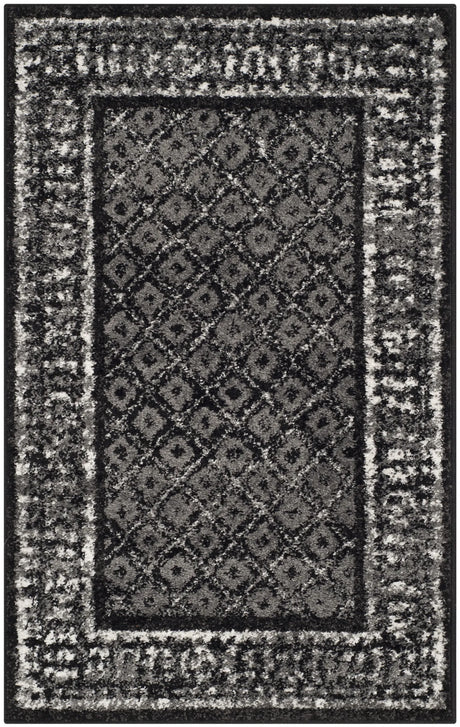 Safavieh Adirondack 2'-6" x 4'-0" Rug in Black / Silver