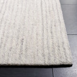 Safavieh Ebony 4'-0" x 6'-0" Rug in Beige / Grey