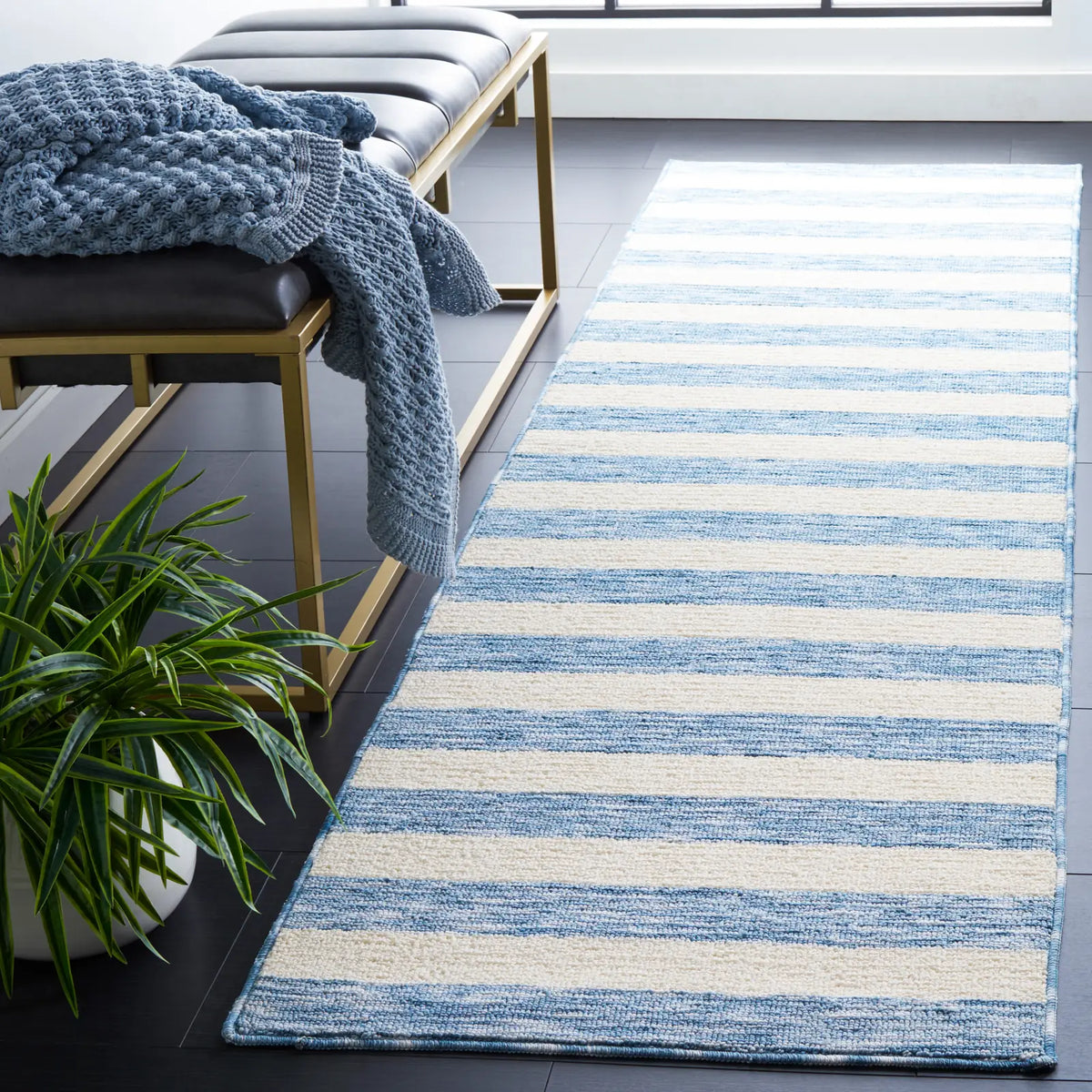 Safavieh Easy Care 2'-3" x 10'-0" Rug in Light Blue / Ivory