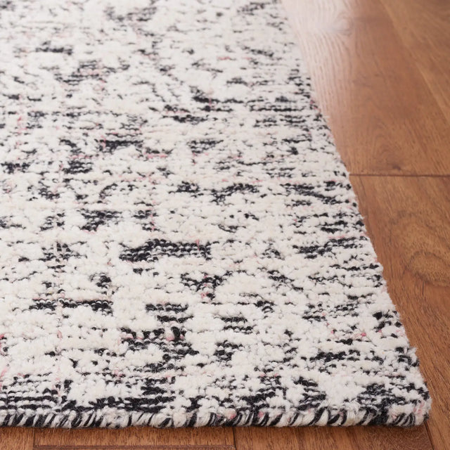 Safavieh Metro 4'-0" x 6'-0" Rug in Black / Ivory