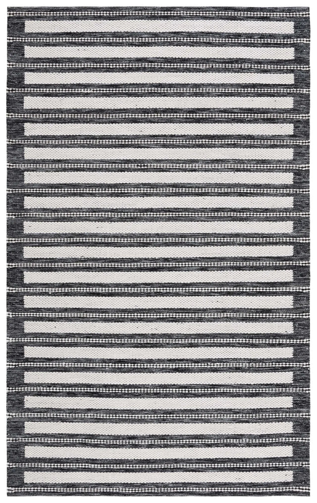 Safavieh Kilim 4'-0" x 6'-0" Rug in Black / Ivory