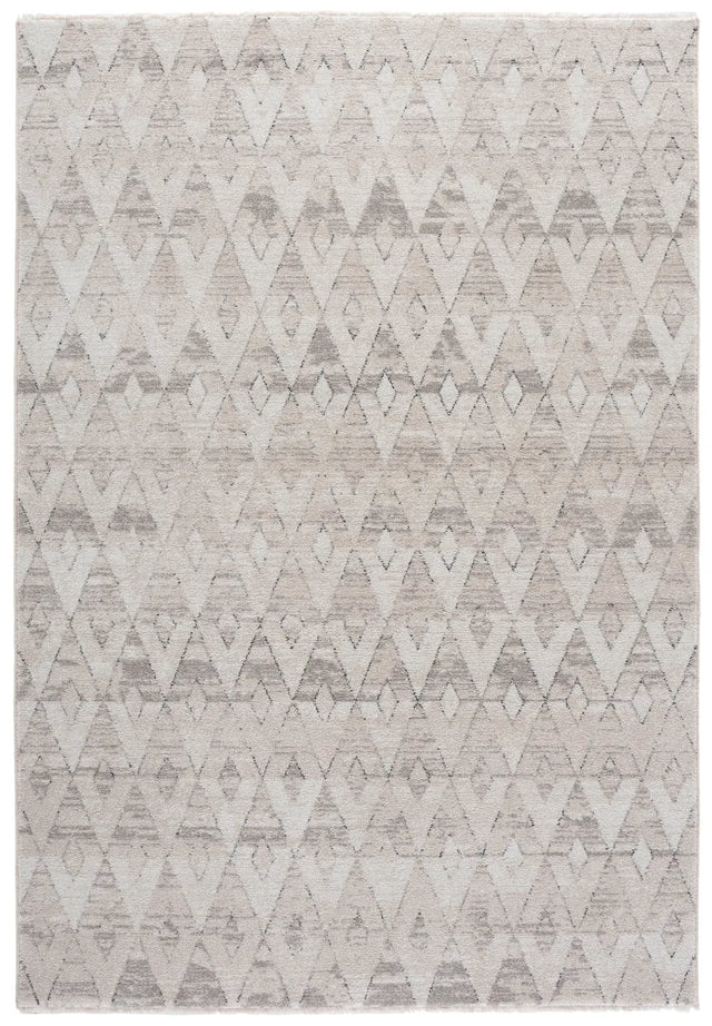Safavieh Grove 5'-3" x 7'-6" Rug in Ivory / Beige