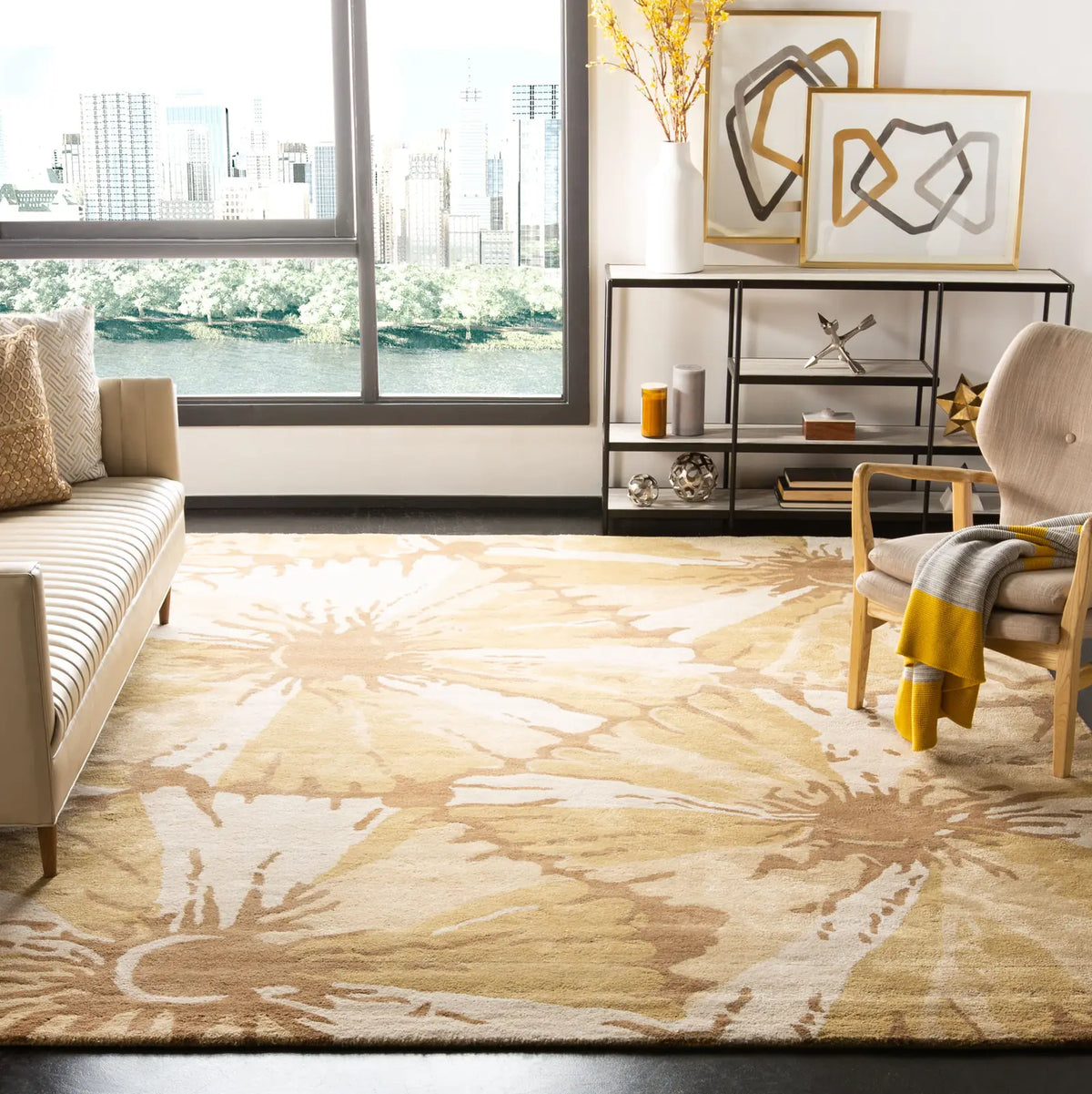 Safavieh Soho 7'-6" x 9'-6" Rug in Brown / Ivory