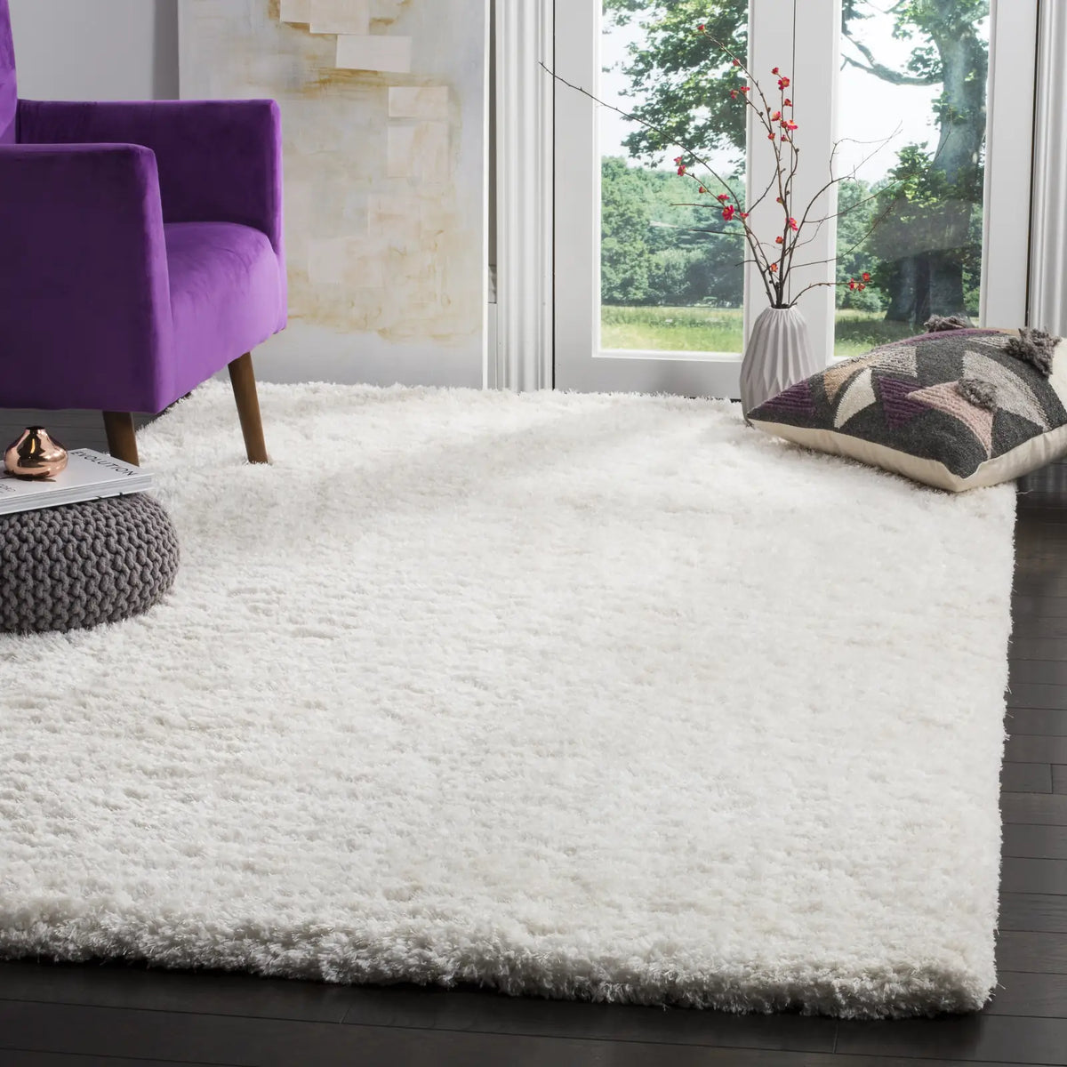 Safavieh Florence Shag 4'-0" x 6'-0" Rug in White