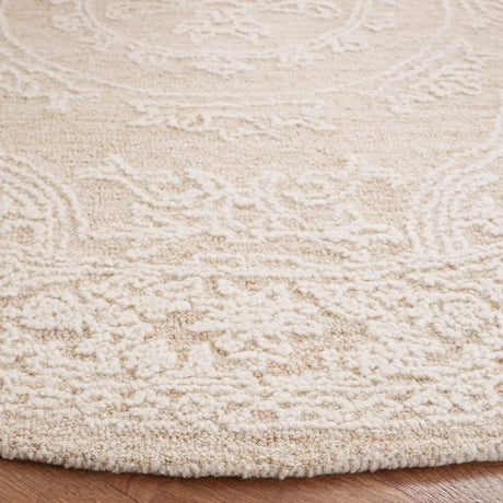 Safavieh Abstract 6'-0" x 6'-0" Rug in Ivory / Beige