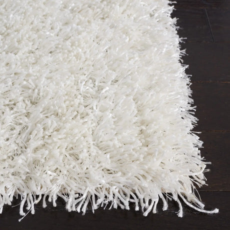 Safavieh Shag 4'-0" x 6'-0" Rug in Off White / Off White
