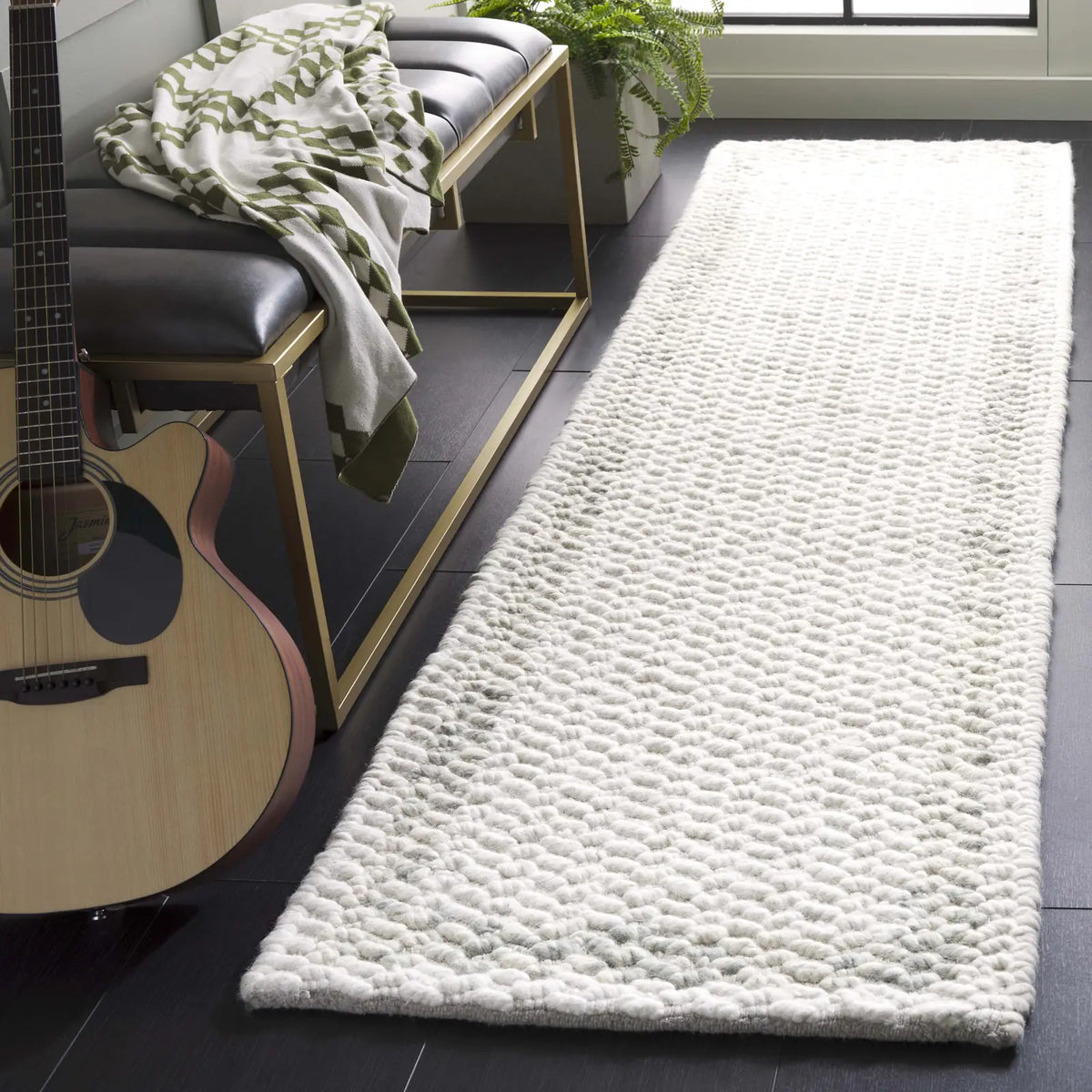 Safavieh Natura 2'-3" x 8'-0" Rug in Ivory / Sage