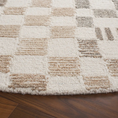 Safavieh Ebony 6'-0" x 6'-0" Rug in Natural / Beige