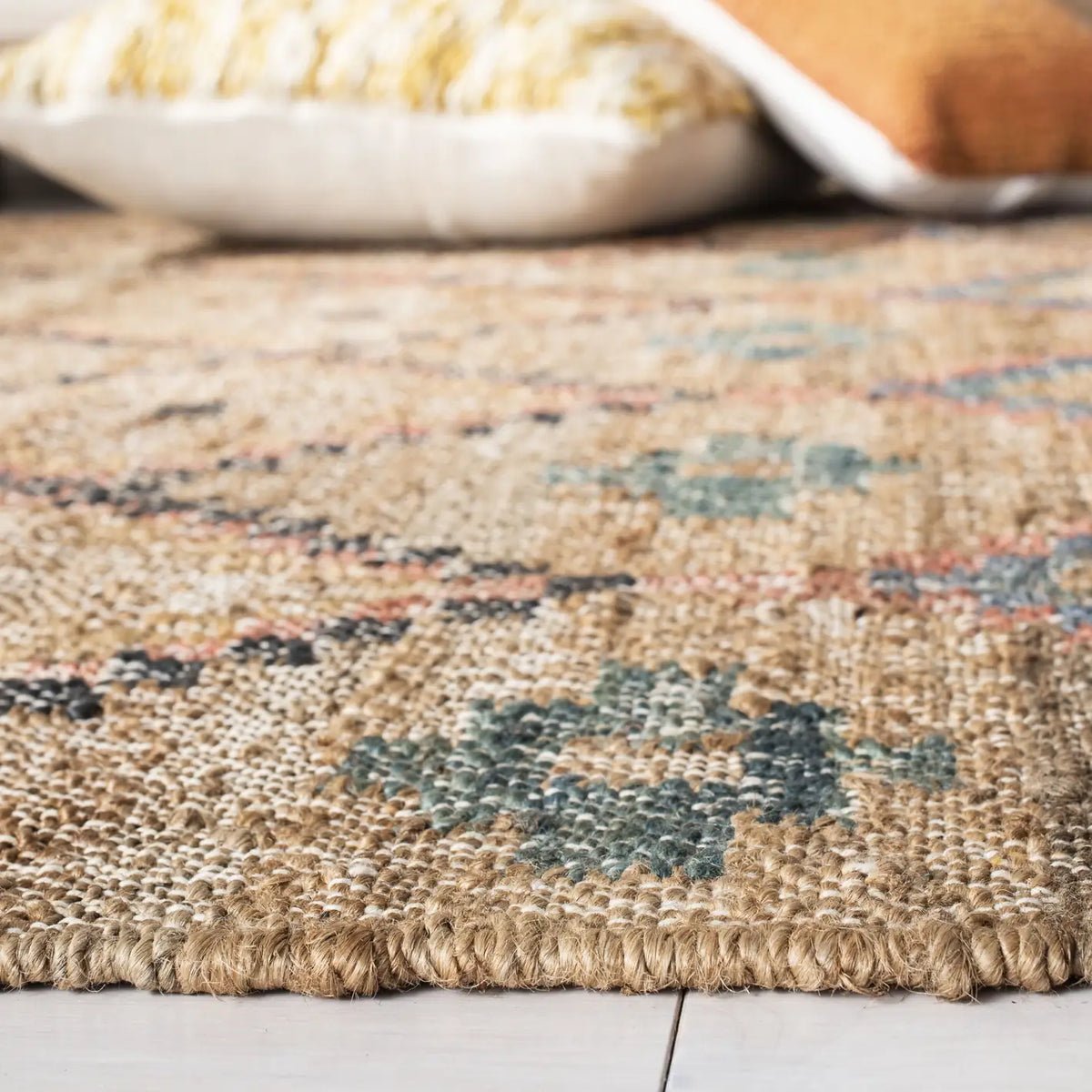 Safavieh Kilim 5'-0" x 8'-0" Rug in Natural / Blue