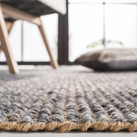 Safavieh Natural Fiber 4'-0" x 6'-0" Rug in Charcoal / Natural