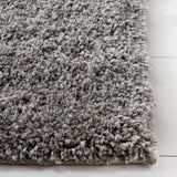 Safavieh Santa Monica Shag 5'-3" x 7'-6" Rug in Silver