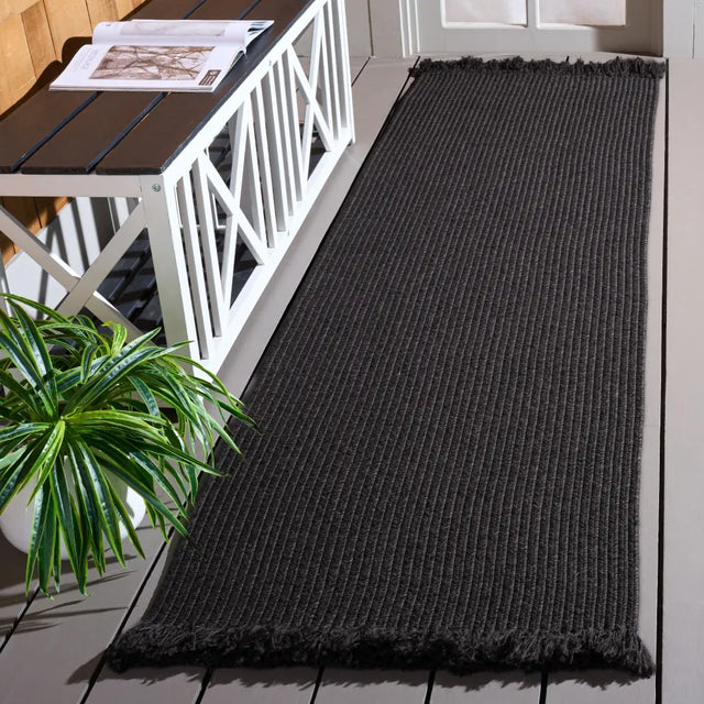 Safavieh Braided 300 2'-3" x 8'-0" Rug in Charcoal