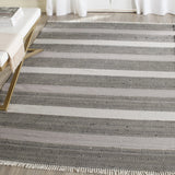 Safavieh Kilim 5'-0" x 8'-0" Rug in Grey / Black