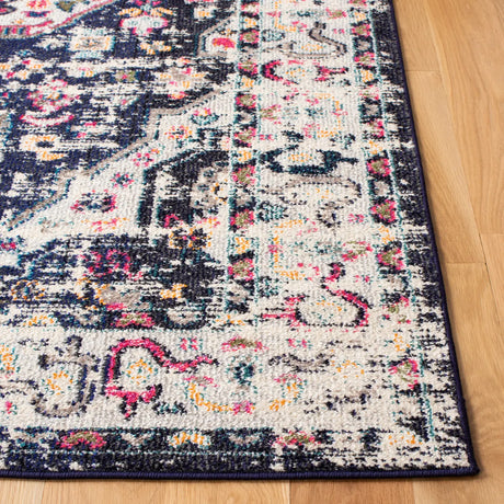 Safavieh Madison 4'-0" x 6'-0" Rug in Navy / Ivory