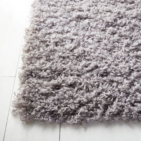 Safavieh Shag 4'-0" x 6'-0" Rug in Grey
