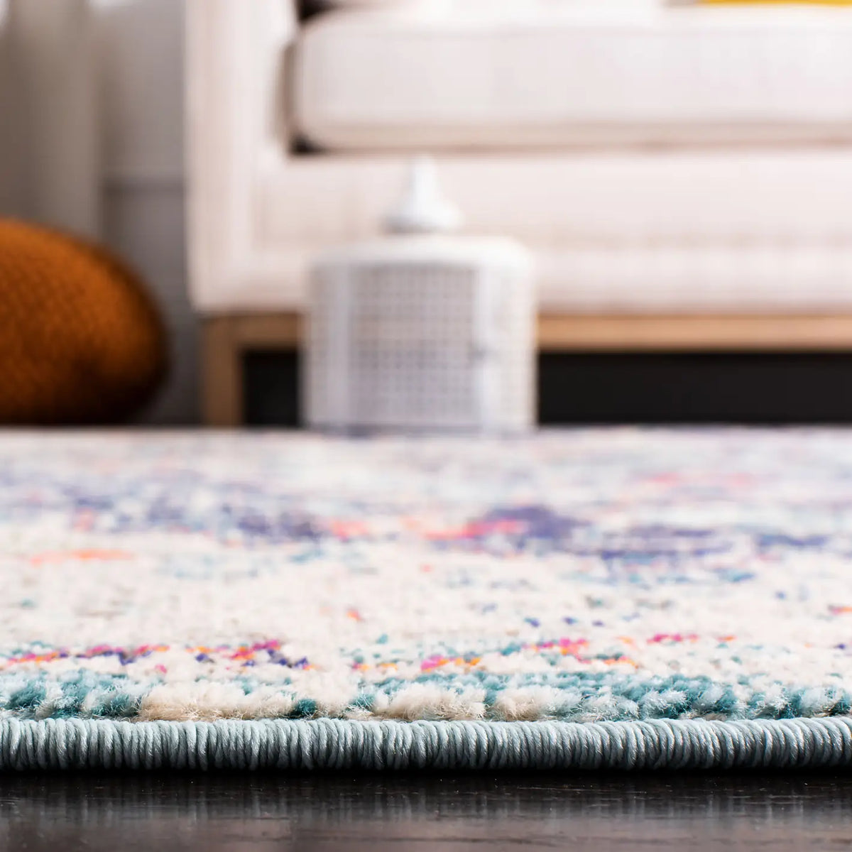 Safavieh Madison 4'-0" x 6'-0" Rug in Black / Teal