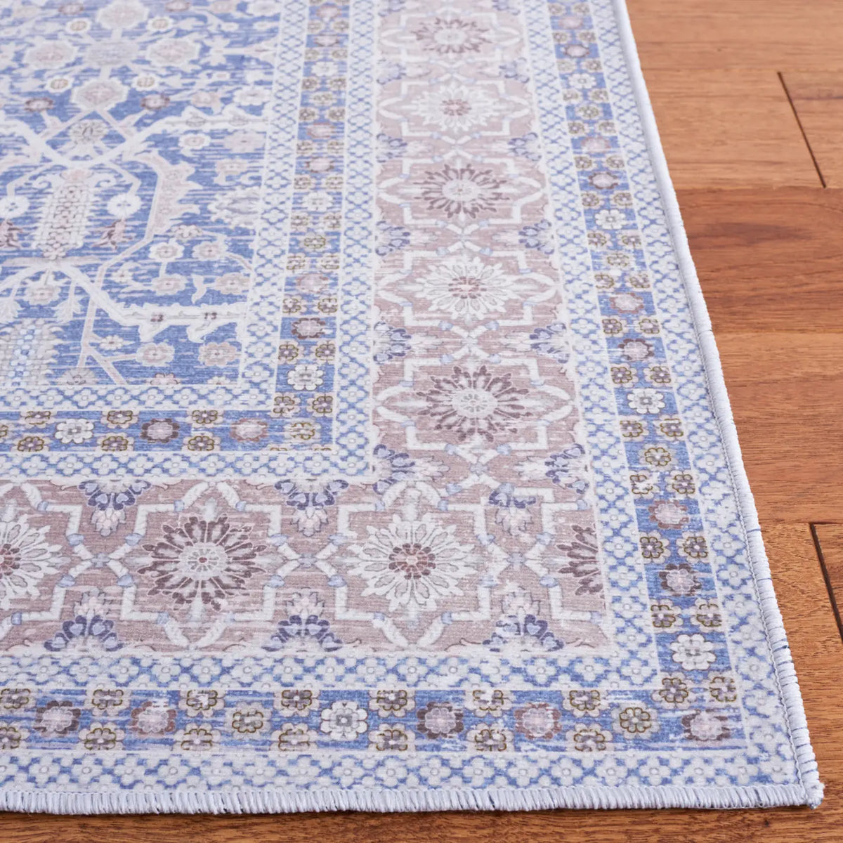Safavieh Tucson 4'-0" x 6'-0" Rug in Blue / Rust