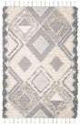 Safavieh Kenya 6'-0" x 9'-0" Rug in Grey / Ivory