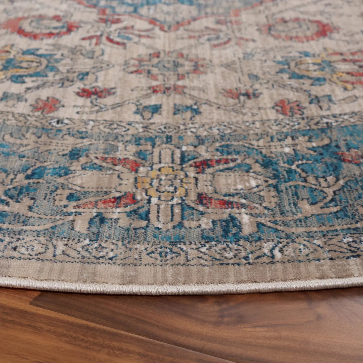 Safavieh Victoria 6'-7" x 6'-7" Rug in Navy / Ivory