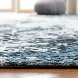 Safavieh Classic Vintage 5'-0" x 8'-0" Rug in Navy / Ivory