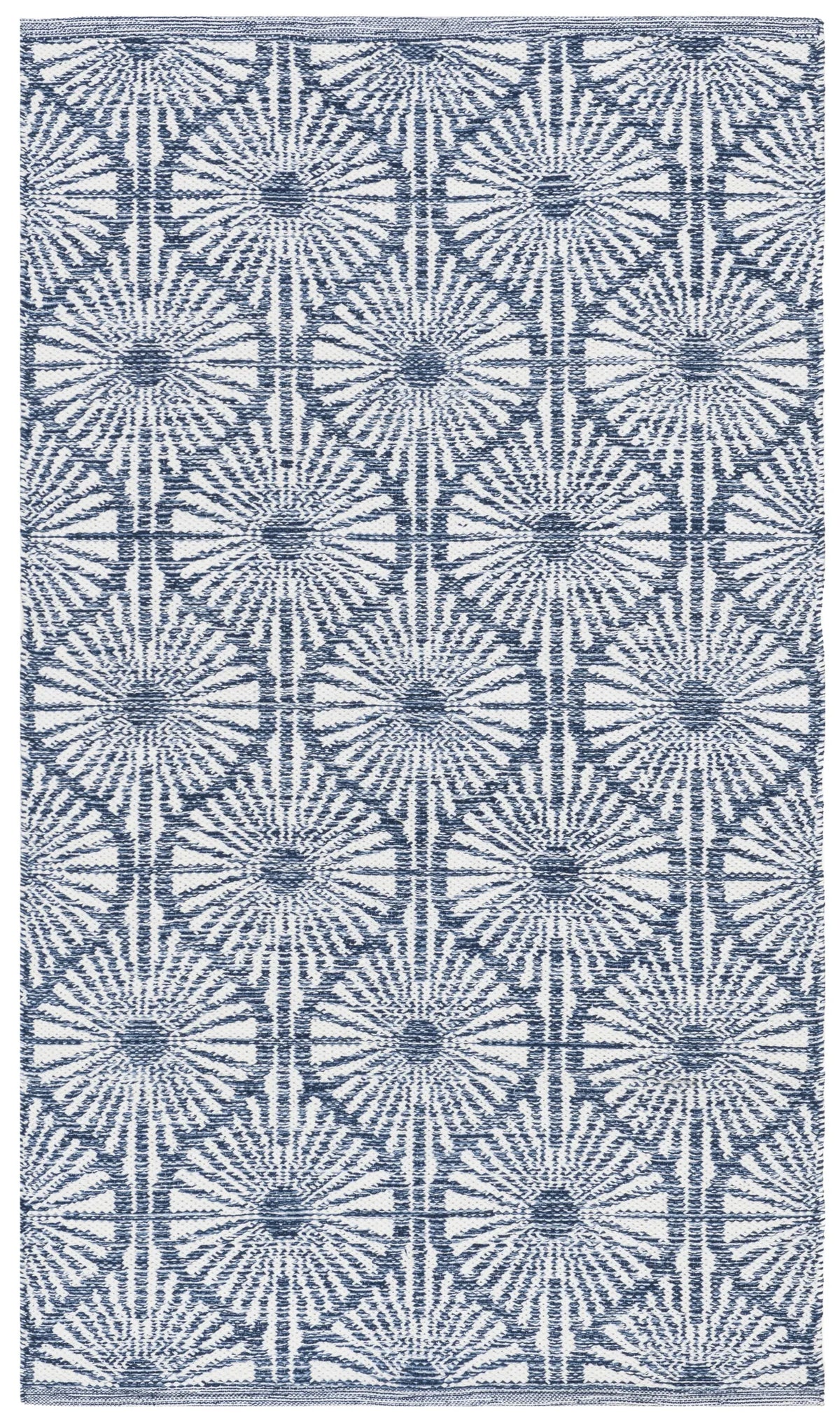 Safavieh Montauk 3'-0" x 5'-0" Rug in Navy / Ivory