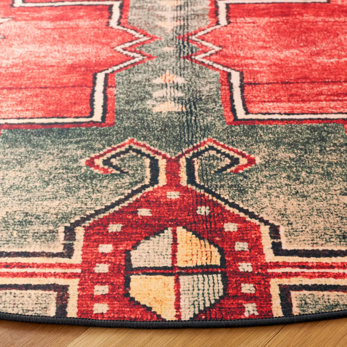 Safavieh Tucson 6'-0" x 6'-0" Rug in Rust / Green