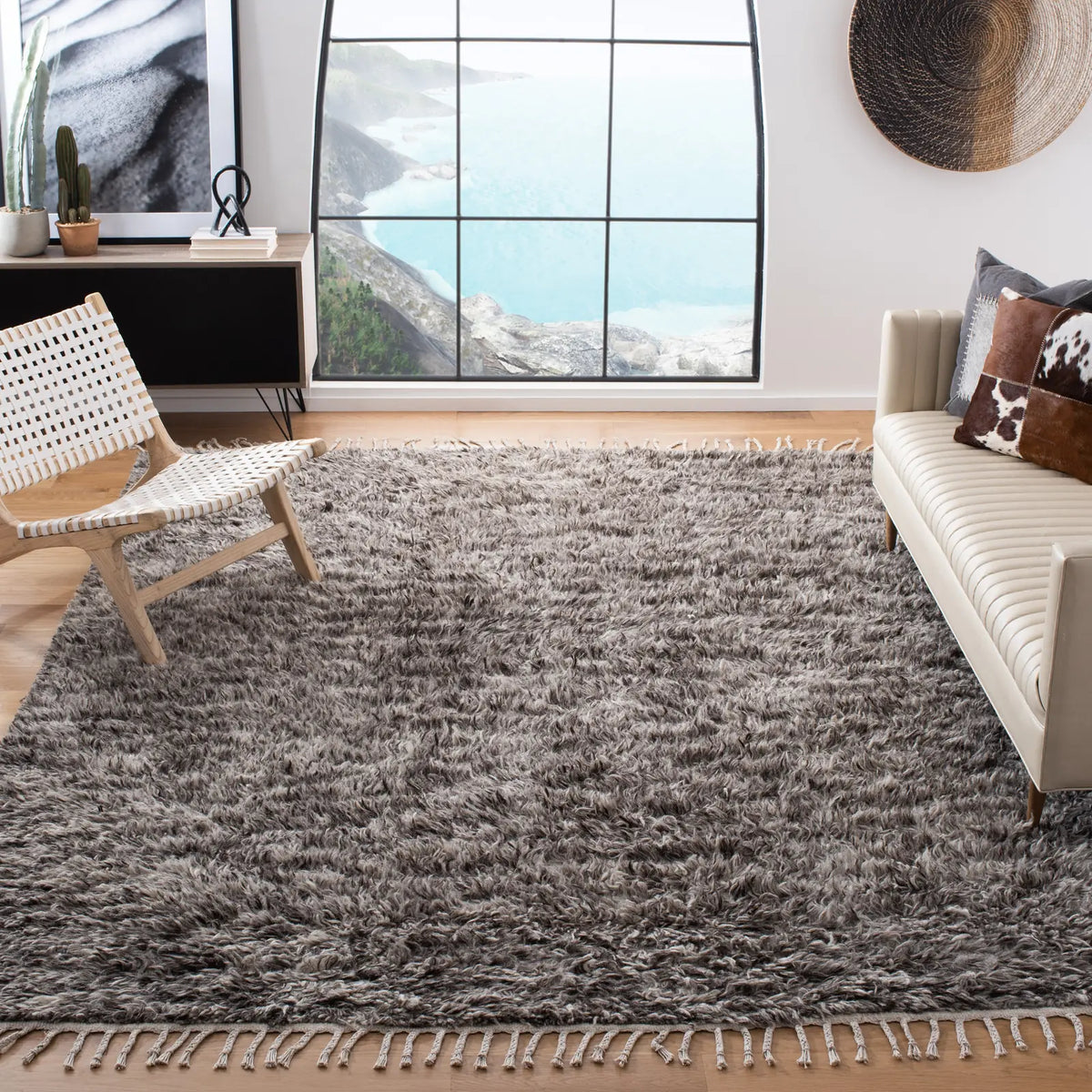 Safavieh Casablanca 8'-0" x 10'-0" Rug in Grey