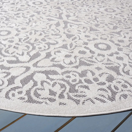 Safavieh Cabana 6'-7" x 6'-7" Rug in Ivory / Grey