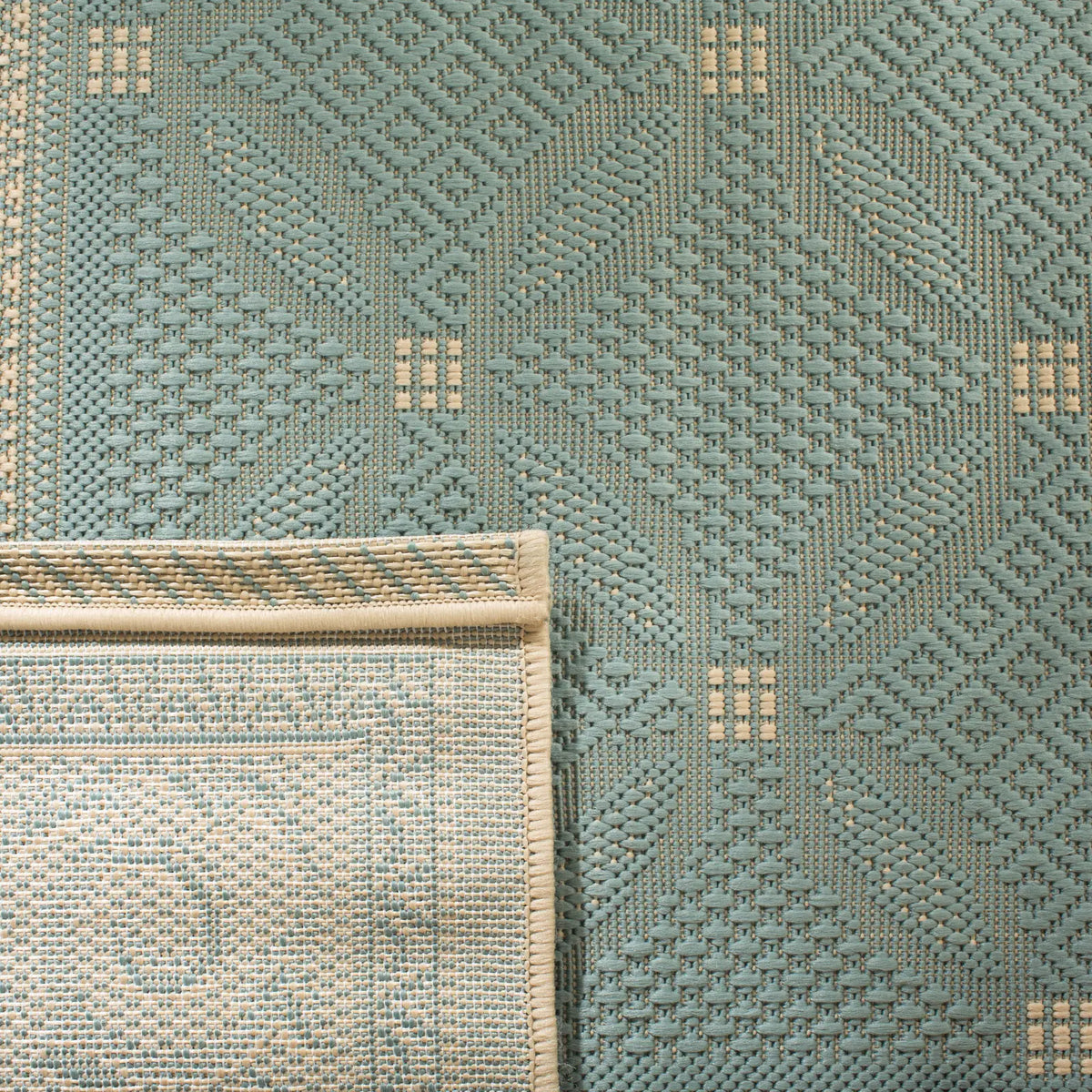 Safavieh Courtyard 5'-3" x 7'-7" Rug in Aqua / Cream