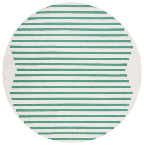 Safavieh Montauk 6'-0" x 6'-0" Rug in Ivory / Dark Green