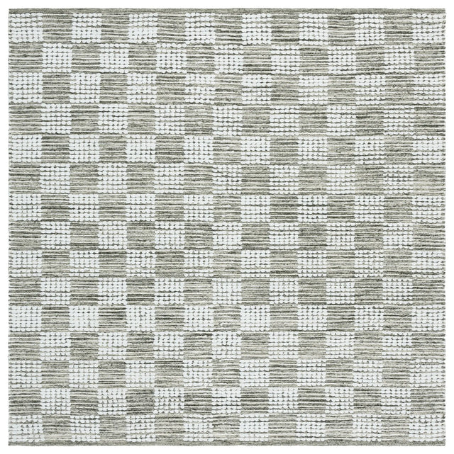 Safavieh Montauk 6'-0" x 6'-0" Rug in Green / Ivory