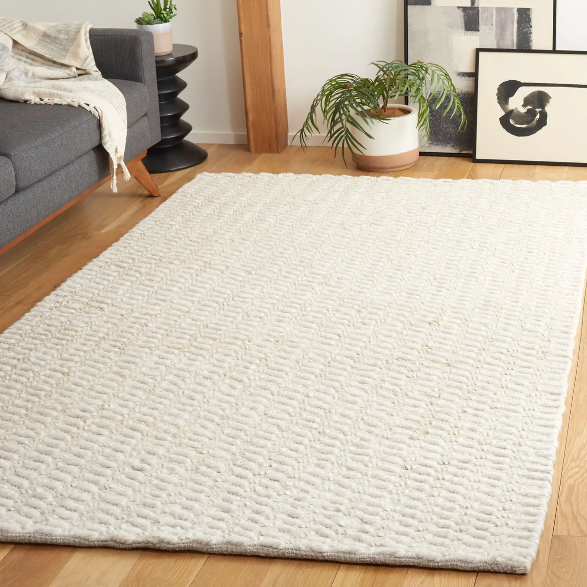 Safavieh Natural Fiber 4'-0" x 6'-0" Rug in Bleach / Ivory