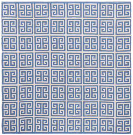 Safavieh Montauk 6'-0" x 6'-0" Rug in Blue / Ivory