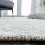 Safavieh Metro 4'-0" x 6'-0" Rug in Light Blue / Ivory