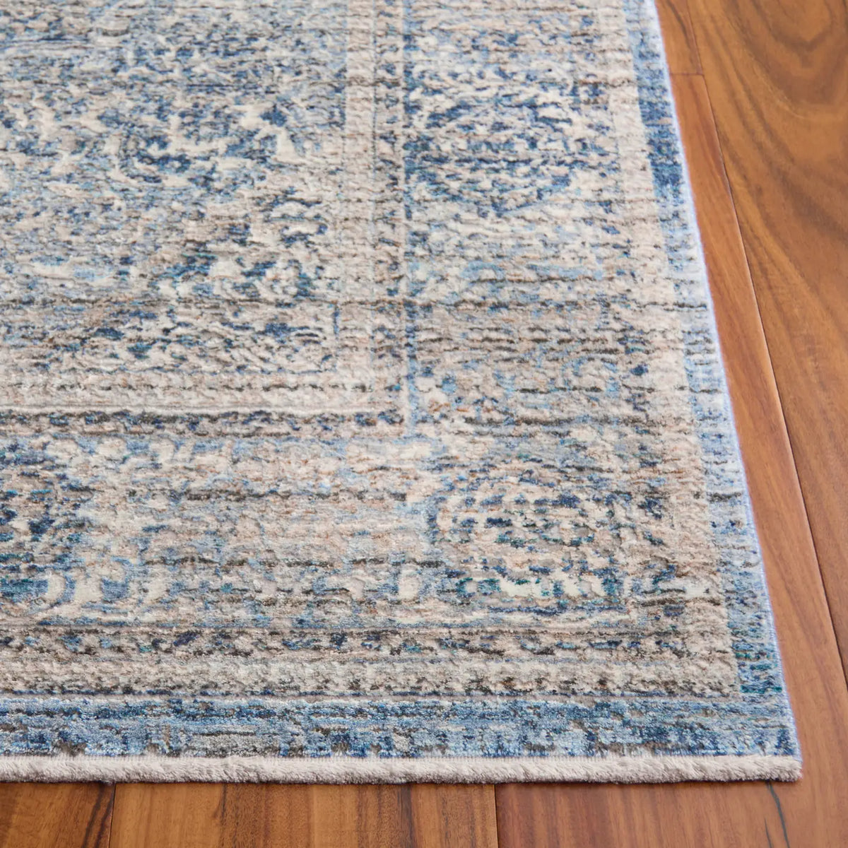 Safavieh Dream 5'-0" x 8'-0" Rug in Grey / Turquoise