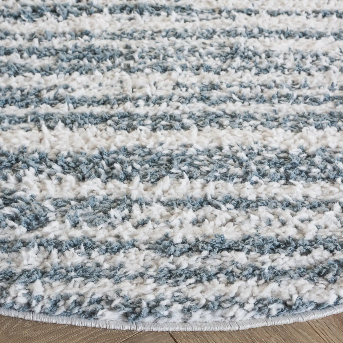 Safavieh Rumi Shag 6'-7" x 6'-7" Rug in Light Blue / Ivory