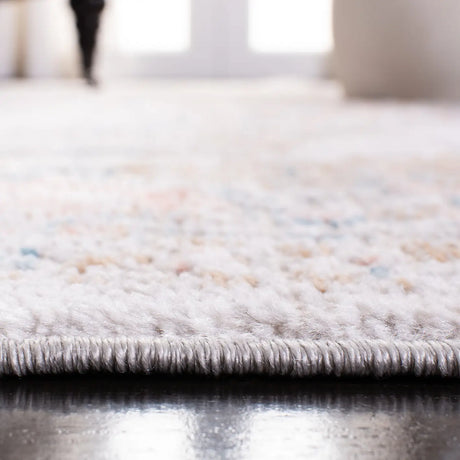 Safavieh Shivan 4'-0" x 6'-0" Rug in Grey / Rose