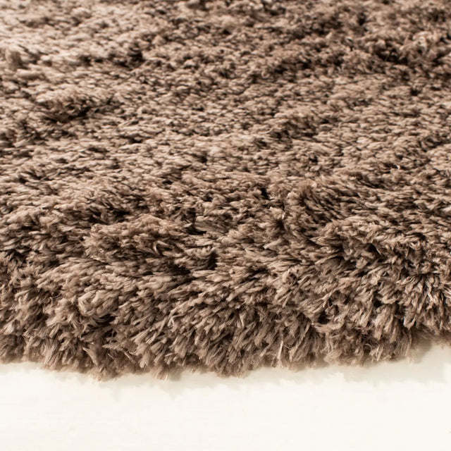 Safavieh Polar Shag 5'-1" x 5'-1" Rug in Mushroom