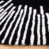 Safavieh Fifth Avenue 5'-0" x 5'-0" Rug in Black / Ivory