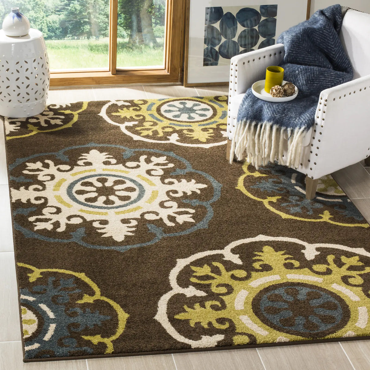 Safavieh Newbury 5'-1" x 7'-6" Rug in Brown / Green