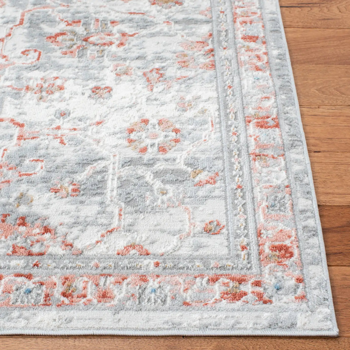 Safavieh Shivan 100 4'-0" x 6'-0" Rug in Ivory / Rust