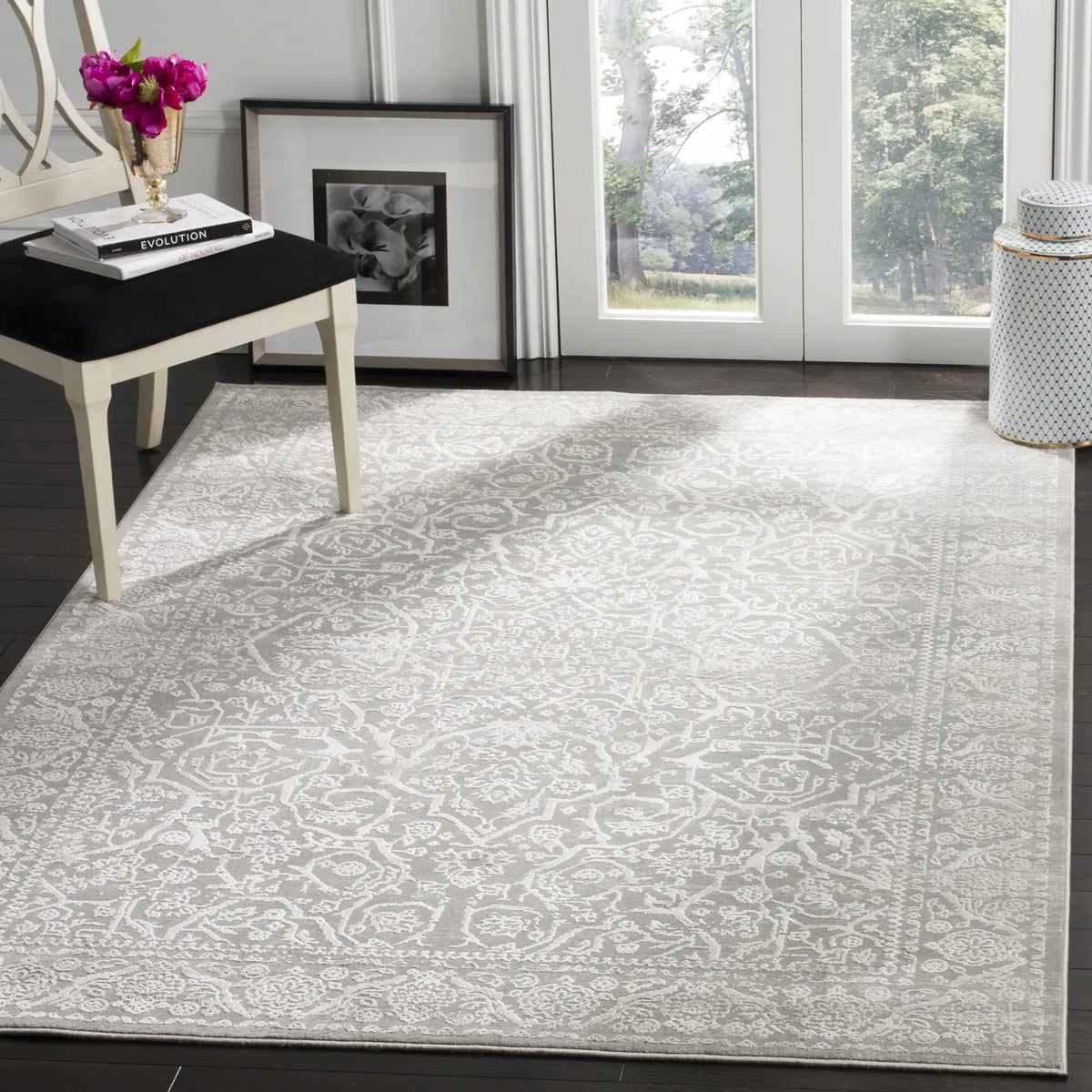 Safavieh Princeton 5'-3" x 7'-6" Rug in Grey / Beige