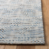 Safavieh Marbella 4'-0" x 6'-0" Rug in Navy / Beige