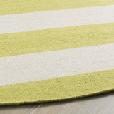 Safavieh Montauk 6'-0" x 6'-0" Rug in Green / Ivory