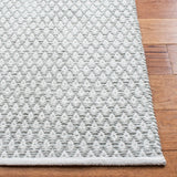Safavieh Boston 4'-0" x 6'-0" Rug in Grey