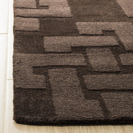 Safavieh Martha Stewart 4'-0" x 6'-0" Rug in Chocolate Truff