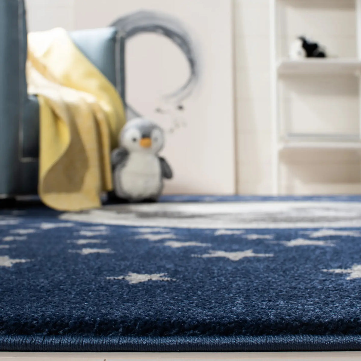 Safavieh Carousel Kids 100 4'-0" x 6'-0" Rug in Navy / Grey
